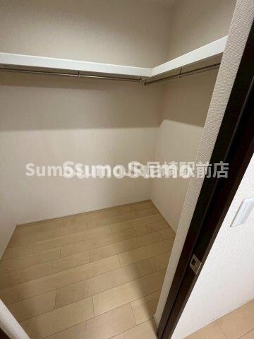 物件内観写真22　(小物を収納するのに便利です)