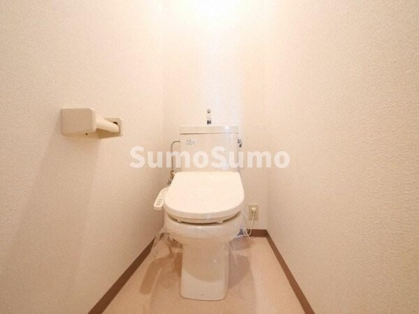 トイレ(清潔感のあるトイレです)