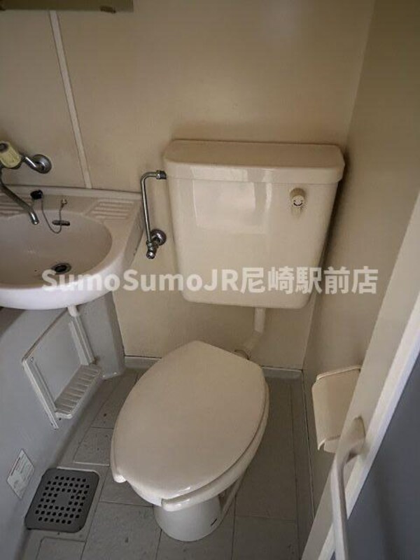 トイレ(ゆったりとした空間のトイレです)