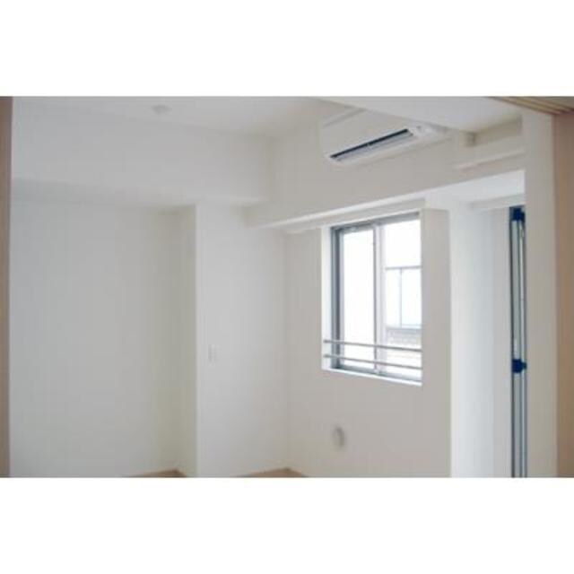 物件内観写真2　(※写真は同タイプ住戸です。 )