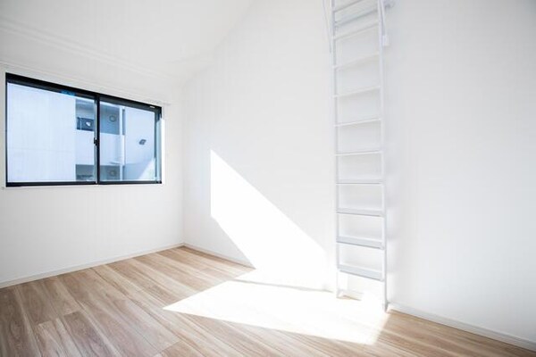 居室( )