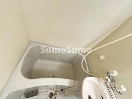 物件内観写真13　(日々の疲れを癒すお風呂付です)