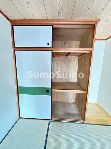 物件内観写真22　(大きなスペースがあり、収納には困りません)