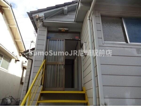 物件外観写真1　(きれいな外観です)