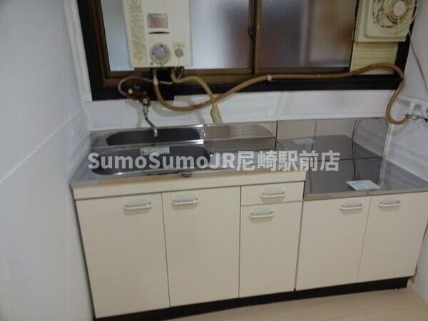 物件内観写真5　(お料理しやすいキッチンです)