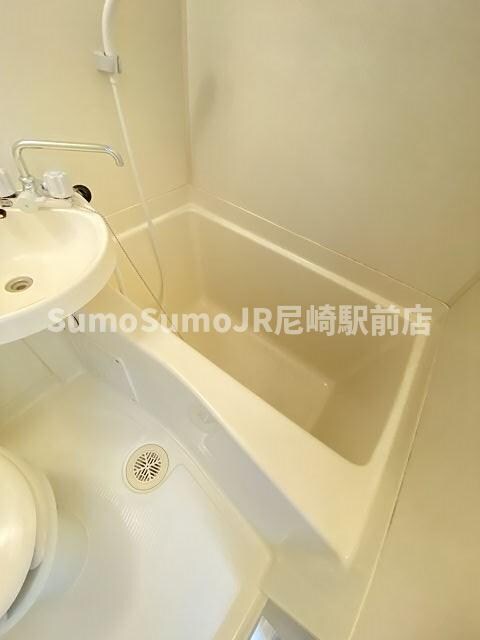 物件内観写真17　(きれいなお風呂です)