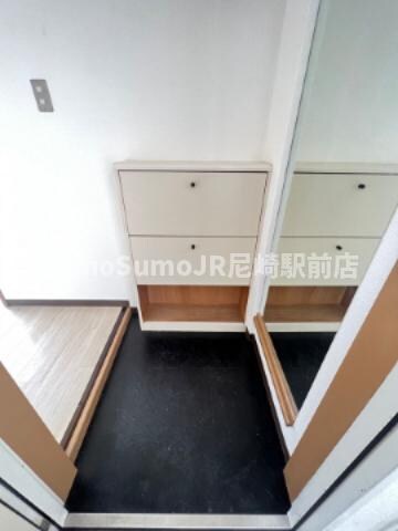 物件内観写真6　(玄関です)