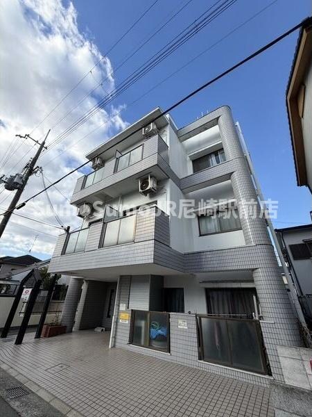 物件外観写真4　(外観もきれいです)