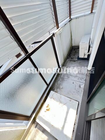 物件内観写真12　(暖かな日差しのふりそそぐバルコニー)