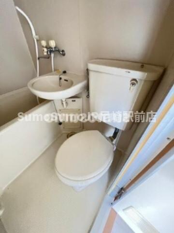 物件内観写真13　(コンパクトで使いやすいトイレです)