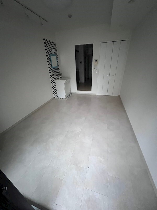 物件内観写真7　(使い勝手のいい寝室です)