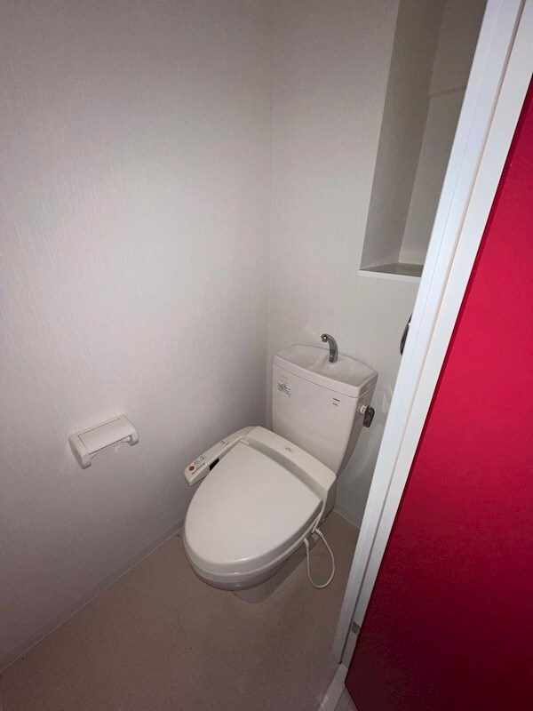 物件内観写真10　(トイレもきれいです)