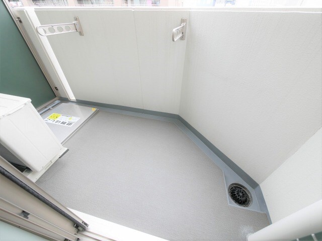 物件内観写真9　(落ち着いた時間を過ごせるバルコニーです)