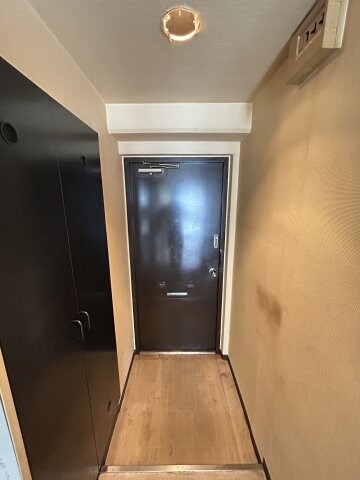 物件内観写真4　(エントランスです)
