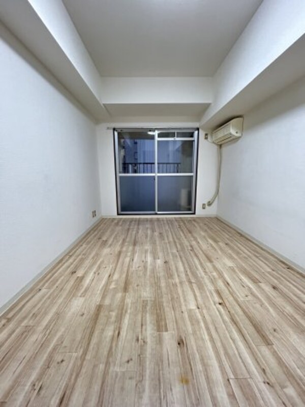 内装他(ゆったり過ごせるリビングです)