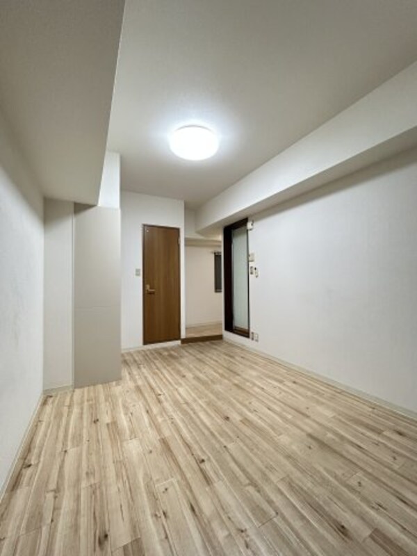 寝室(ゆとりの広さです)