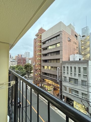 物件内観写真12　(外観は落ち着いています)