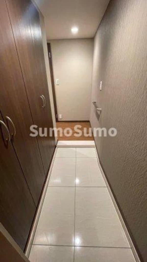 玄関(シンプルで使いやすい玄関です)