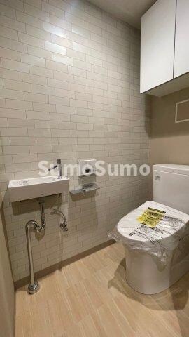 物件内観写真17　(ゆったりとした空間のトイレです)