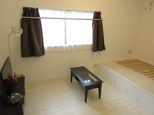 居室(他の部屋の写真を使用していま… )