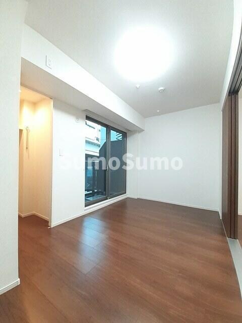 物件内観写真5　(リビングです)