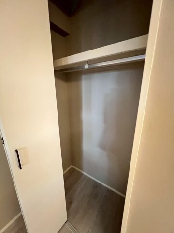 物件内観写真7　(収納スペース豊富です)