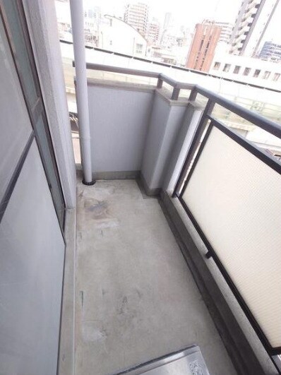 物件内観写真9　(バルコニーがあります)