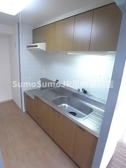 物件内観写真8　(使いやすいキッチンです)