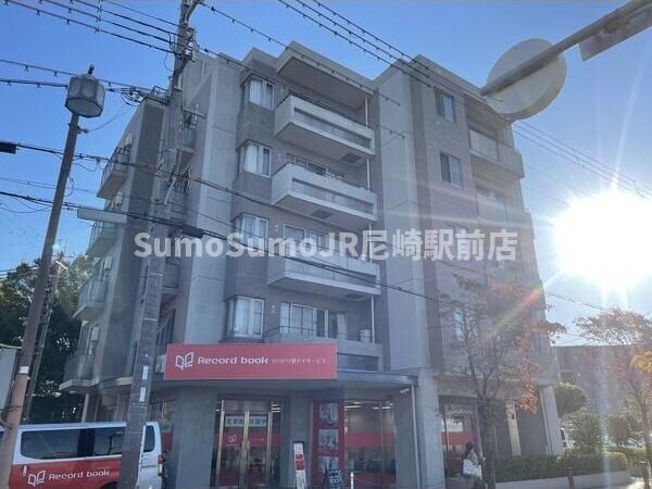 物件外観写真4　(外観もきれいです)