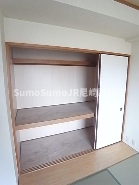 物件内観写真16　(専用の収納スペースです)