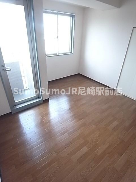 物件内観写真21　(使いやすい居間です)