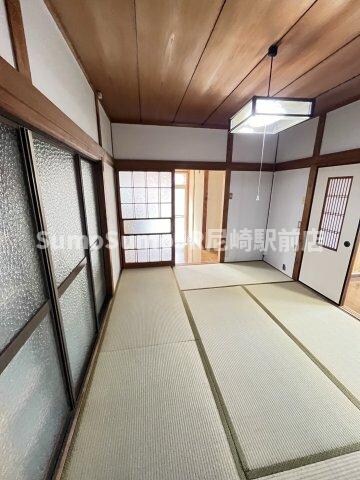 物件内観写真6　(和室ならではの温かな和の空間で寛ぎの時間を過ごせます)