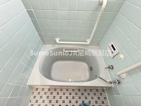 浴室(日々の暮らしに欠かせないお風呂です)