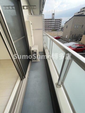 物件内観写真15　(バルコニーからの眺めを楽しみながら食事をしませんか)