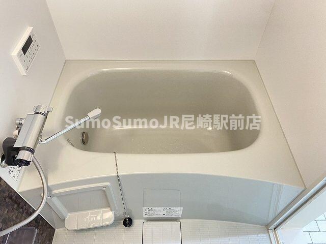 物件内観写真17　(コンパクトで使いやすいお風呂です)