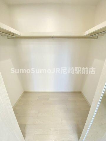 物件内観写真21　(ちょっとした収納スペースも充実しています)