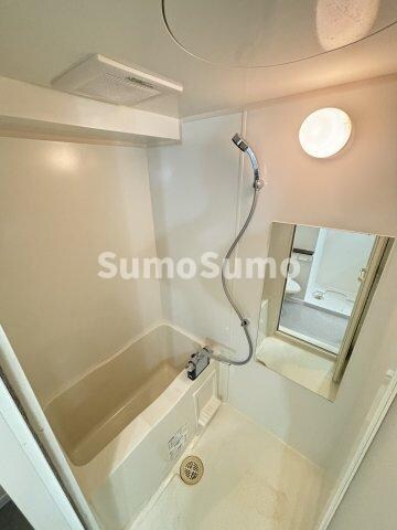 物件内観写真7　(バルコニーがあります)