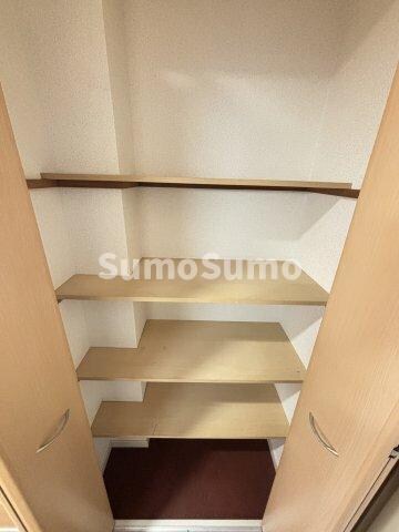 物件内観写真15　(落ち着いたロビーです)