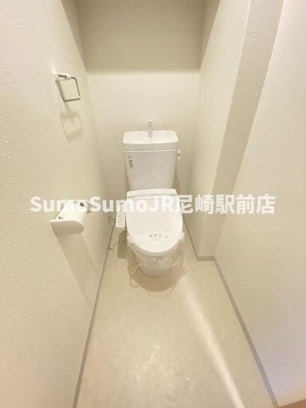 トイレ(コンパクトで使いやすいトイレです)