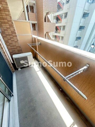 物件内観写真10　(暖かな日差しのふりそそぐバルコニー)