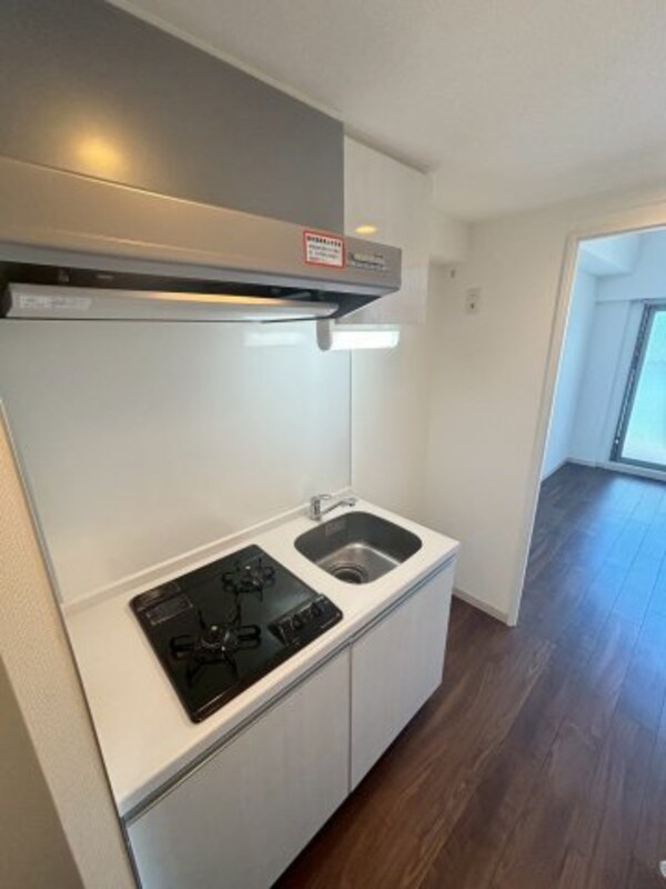 キッチン(コンパクトなキッチンで掃除もラクラク)