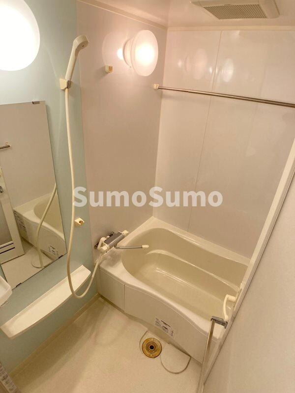 物件内観写真7　(きれいなお風呂です)