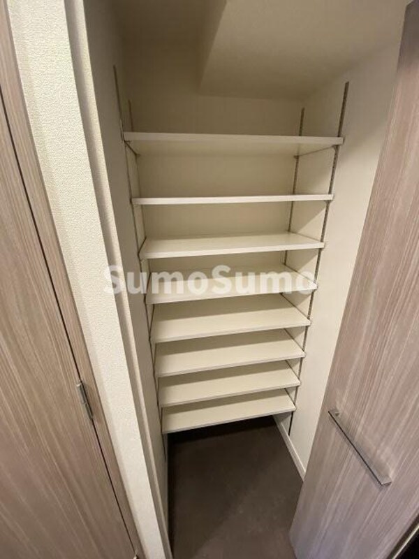 収納(便利な収納スペースです)