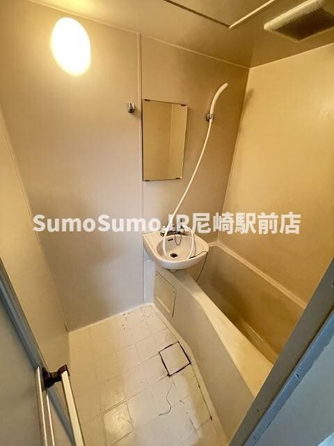 物件内観写真10　(ゆったり過ごせるお風呂です)