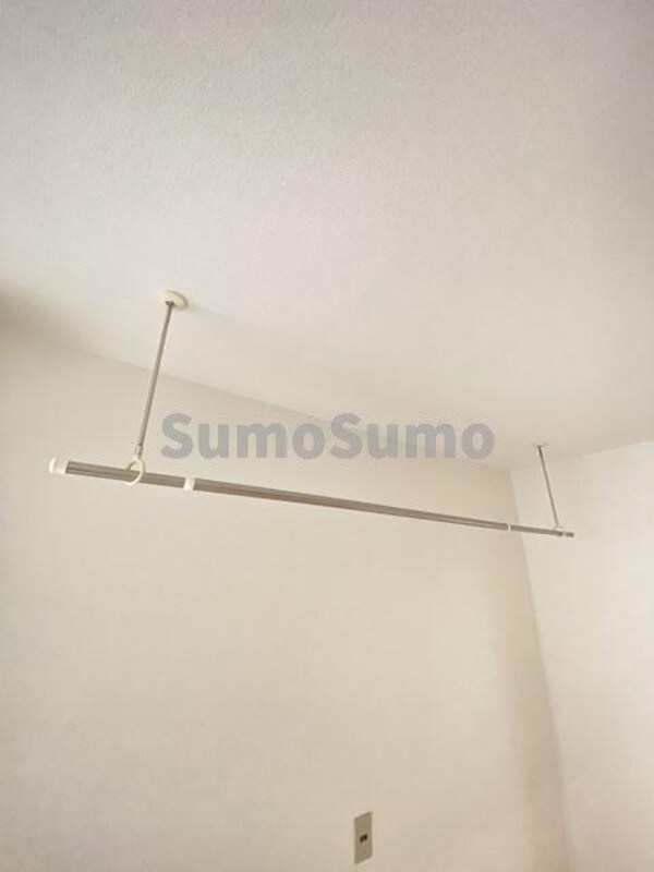 バルコニー(バルコニーからの眺めを楽しみながら食事をしませんか)