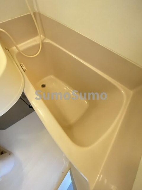 浴室(きれいなお風呂です)