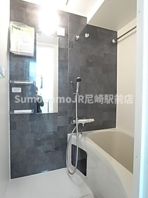 浴室(落ち着いた空間のお風呂です)