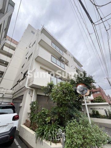 物件外観写真1　(外観は落ち着いています)