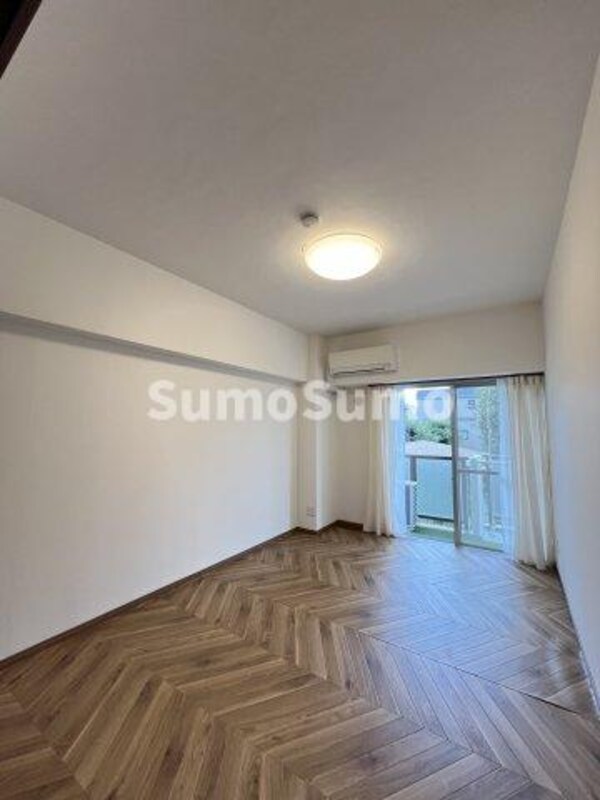 居室(ゆったりとしたリビングです)