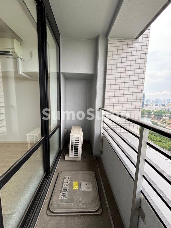 物件内観写真13　(お洗濯にも便利なバルコニー付き)